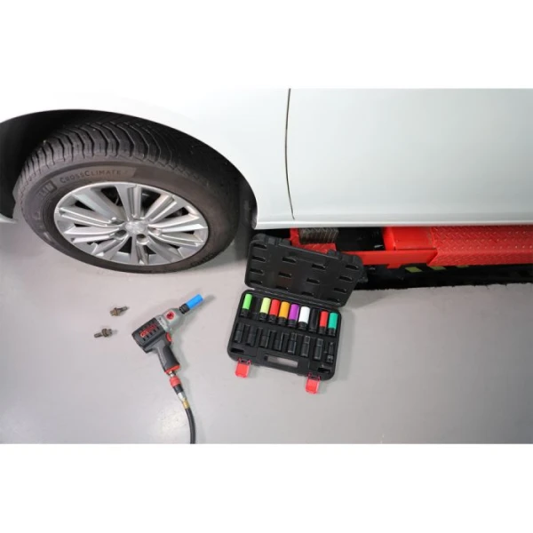 Coffret de douilles à chocs 1/2'' spéciales roues 18 pièces KS TOOLS - mise en situation