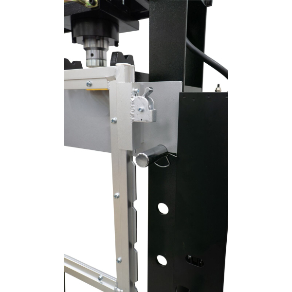 Presse hydraulique 30 Tonnes vérin coulissant sur pied CLAS OH 1035