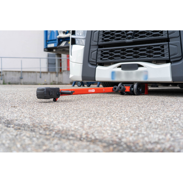 Cric sur batterie 18V, 40t/20t long avec batterie 18V 4Ah et chargeur rapide KS TOOLS - 160.0742F-A1