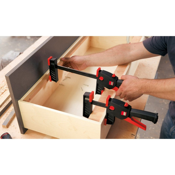 Presse "Une main" Ouverture 160/85 mm BESSEY