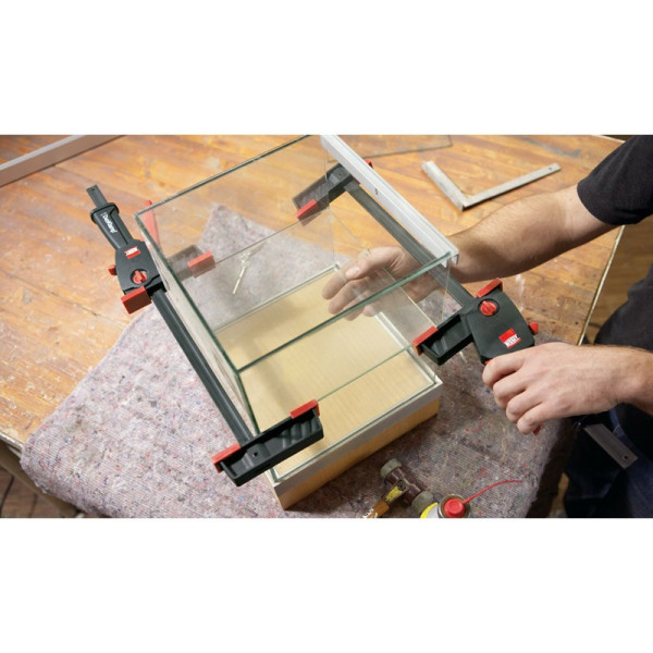 Presse "Une main" Ouverture 450/85 mm BESSEY