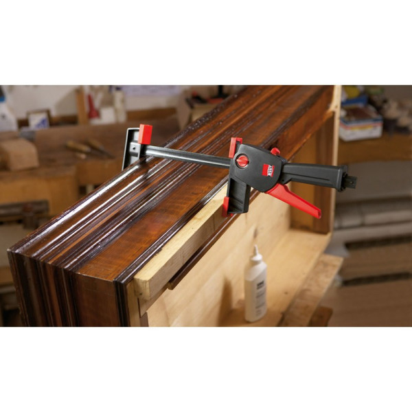 Presse "Une main" Ouverture 450/85 mm BESSEY