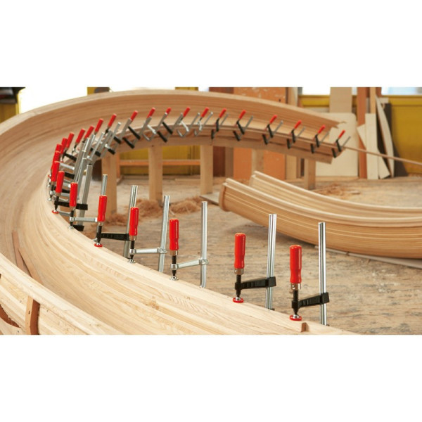 Presse à vis en fonte malléable Ouverture 250/120 mm BESSEY