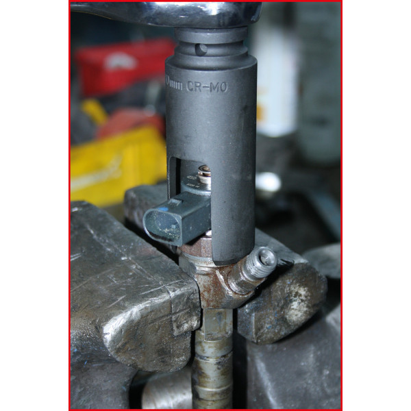 Douille pour injecteur diesel 1/2", SW27 mm, 6 pans KS TOOLS 150.2307 