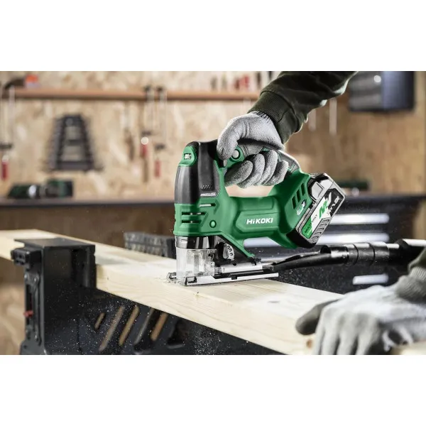 Scie Sauteuse 160mm, 2 Batteries 36V 2.5Ah, Chargeur, Hitcase HIKOKI - CJ36DAWRZ