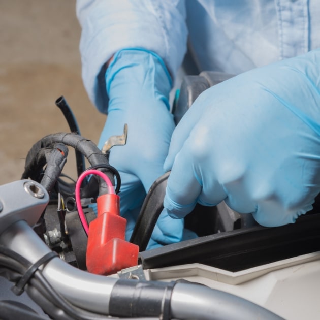 Maintenance et entretien des batteries de moto